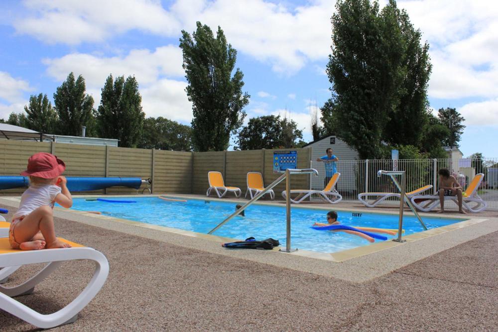 Camping De Brouel Ambon Εξωτερικό φωτογραφία